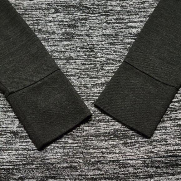 Gap long sleeve - Picture 2 of 7